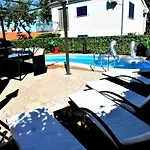 Summer Dream With Heated Pool, Sauna And Jacuzzi * Malinska