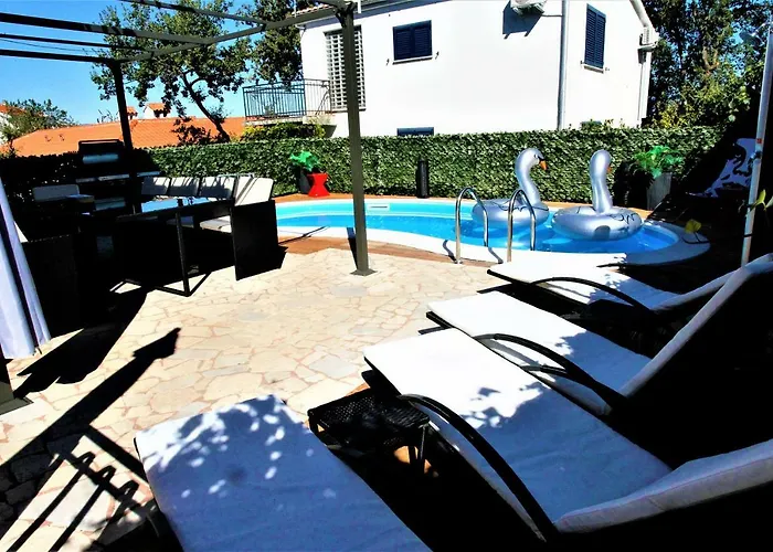 Summer Dream With Heated Pool, Sauna And Jacuzzi * Malinska