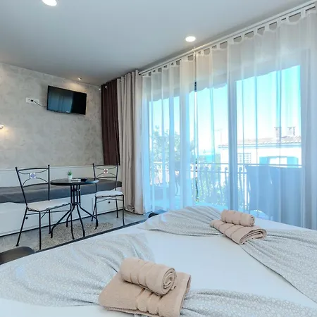 Summer Dream With Heated Pool, Sauna And Jacuzzi Malinska
