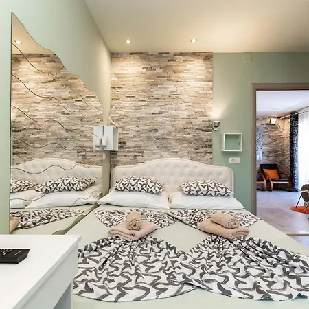 Villa Summer Dream With Heated Pool, Sauna And Jacuzzi Malinska