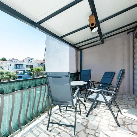 Summer Dream With Heated Pool, Sauna And Jacuzzi Villa