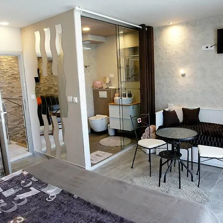 Summer Dream With Heated Pool, Sauna And Jacuzzi * Malinska