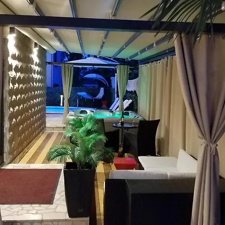 Villa Summer Dream With Heated Pool, Sauna And Jacuzzi