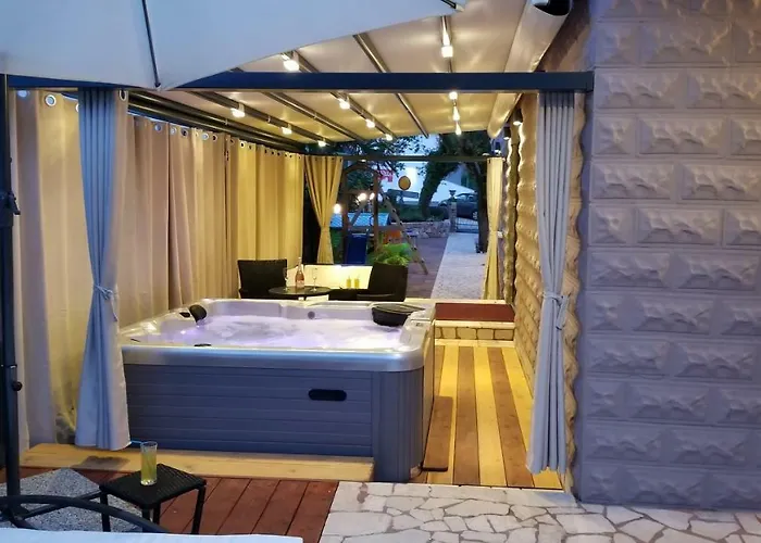 Villa Summer Dream With Heated Pool, Sauna And Jacuzzi