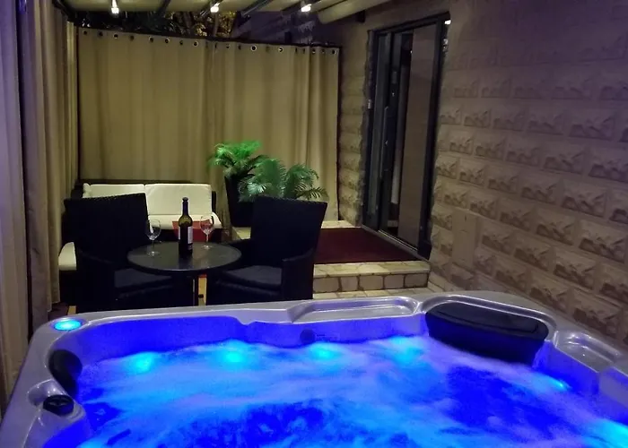 Summer Dream With Heated Pool, Sauna And Jacuzzi Villa *