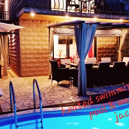 Summer Dream With Heated Pool, Sauna And Jacuzzi مالينسكا