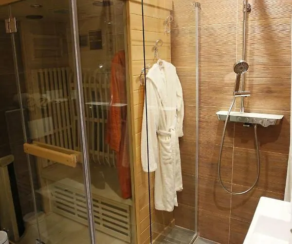 Summer Dream With Heated Pool, Sauna And Jacuzzi * مالينسكا