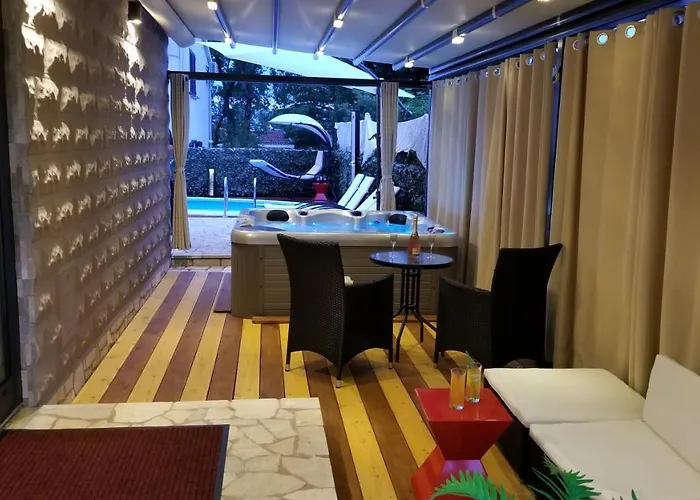 فيلة Summer Dream With Heated Pool, Sauna And Jacuzzi