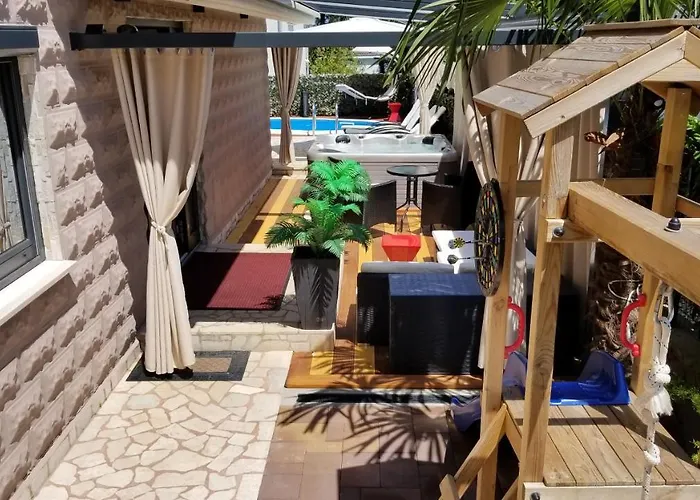 Summer Dream With Heated Pool, Sauna And Jacuzzi مالينسكا